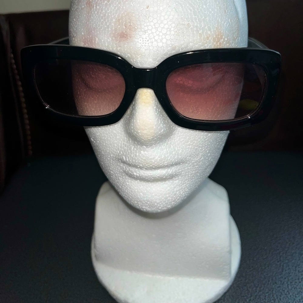 Women’s Black Sunglasses NWOT